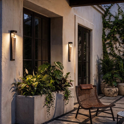 Elisk Wall Lamp