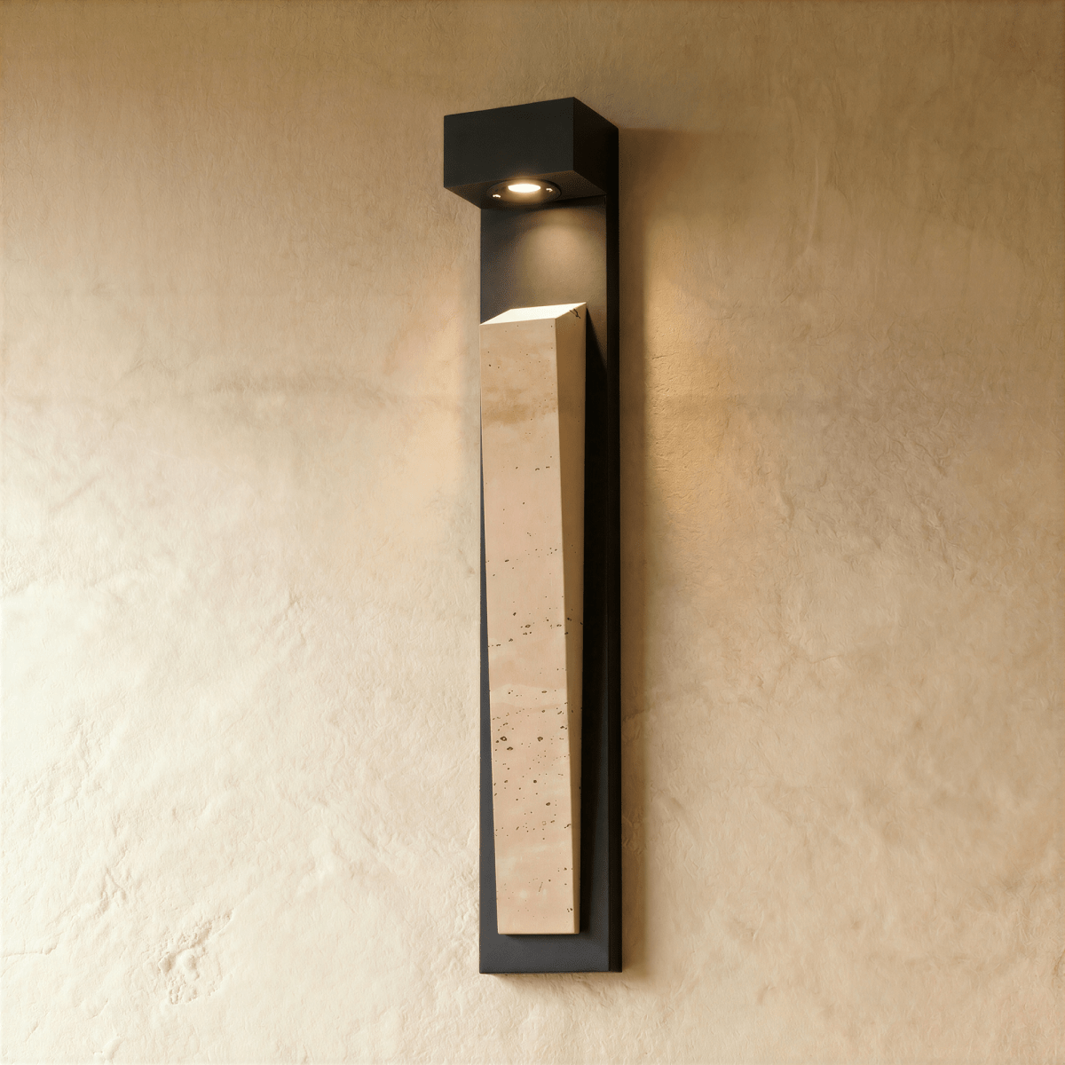 Elisk Wall Lamp