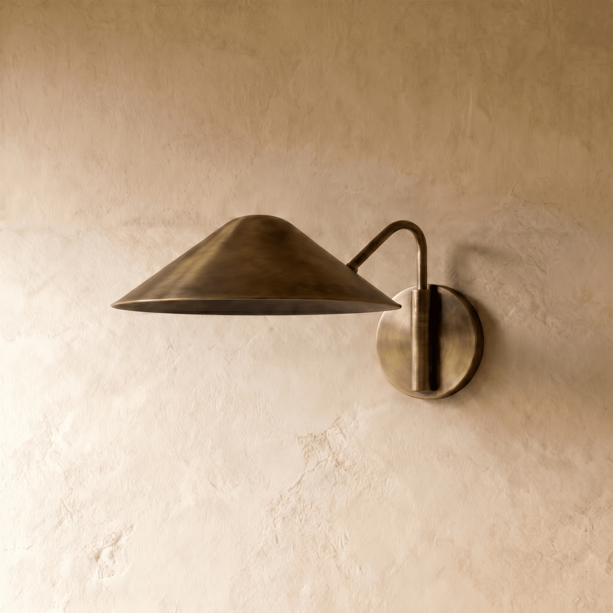 Elvane Wall Lamp