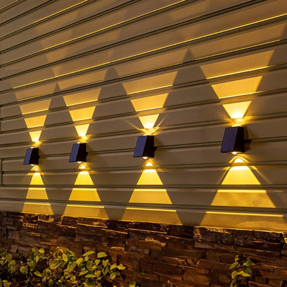 Enelise Outdoor Wall Lamp