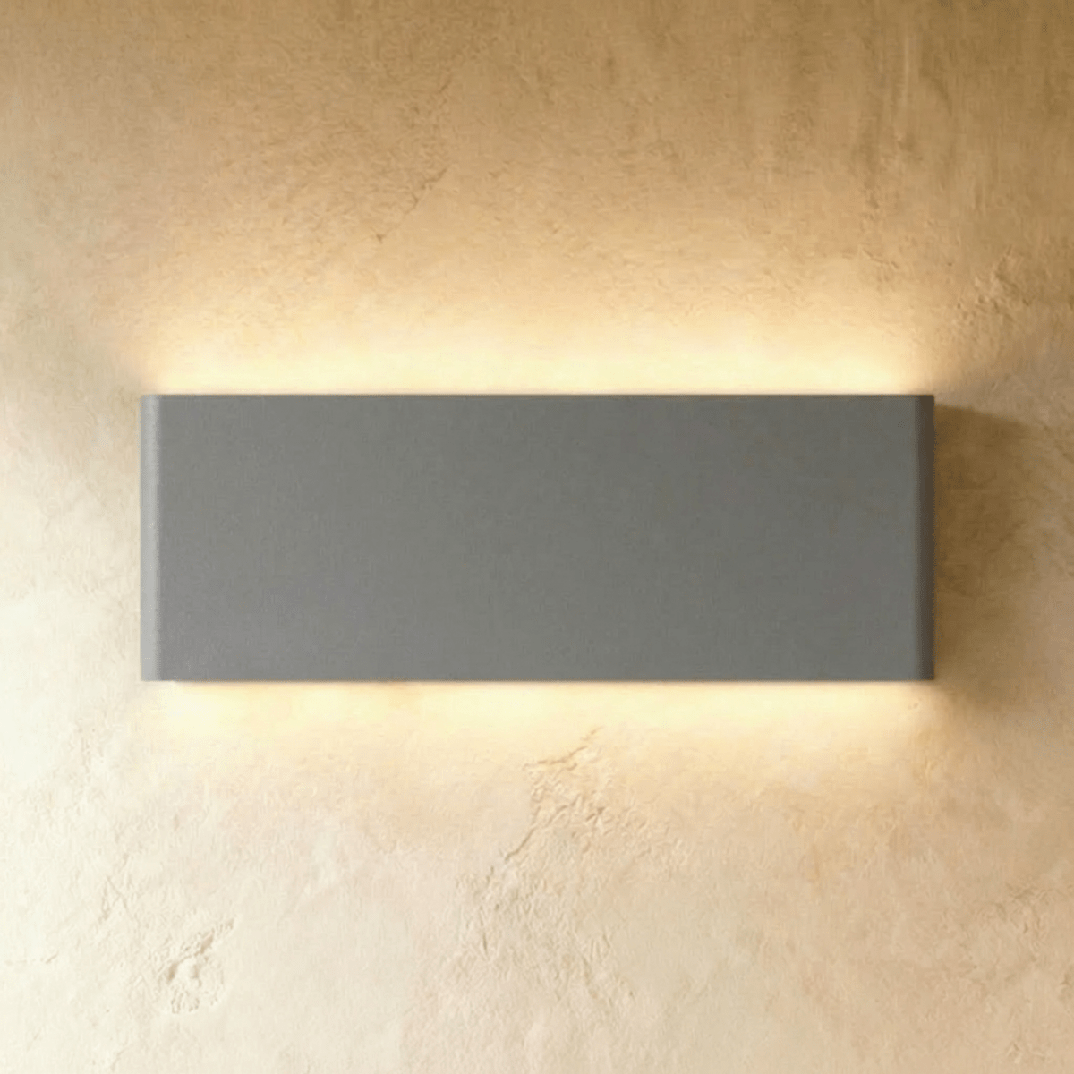 Femi Wall Lamp
