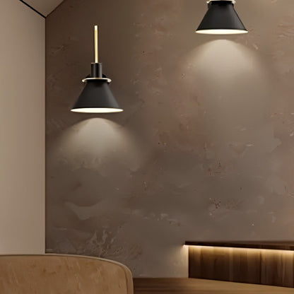 Flovia Wireless Wall Lamp