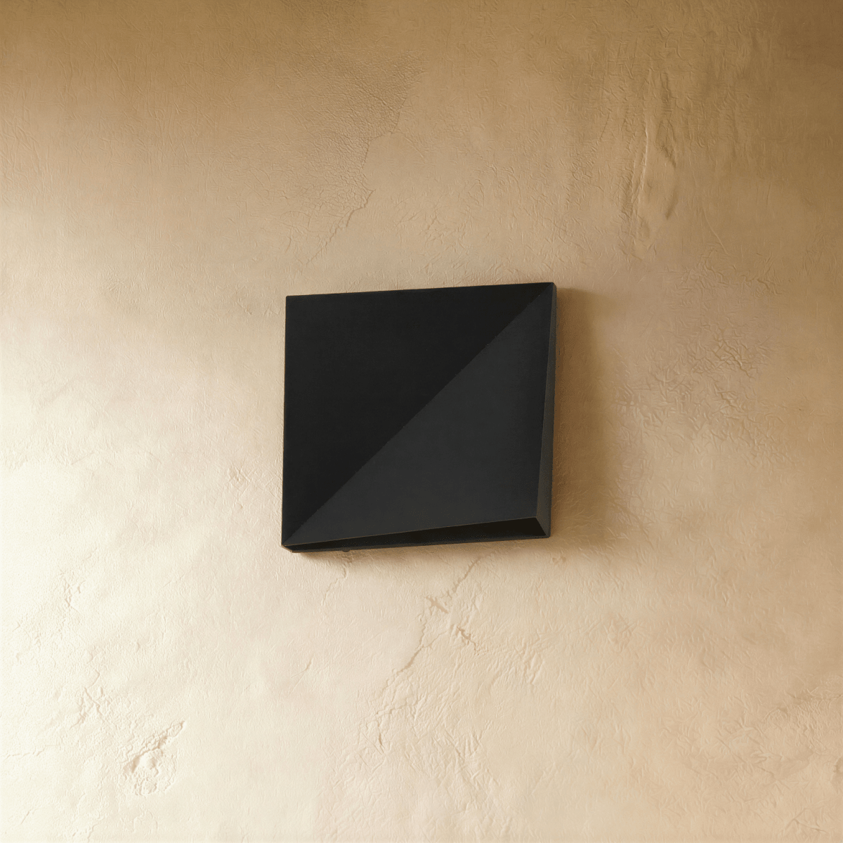 Fynne Wall Lamp