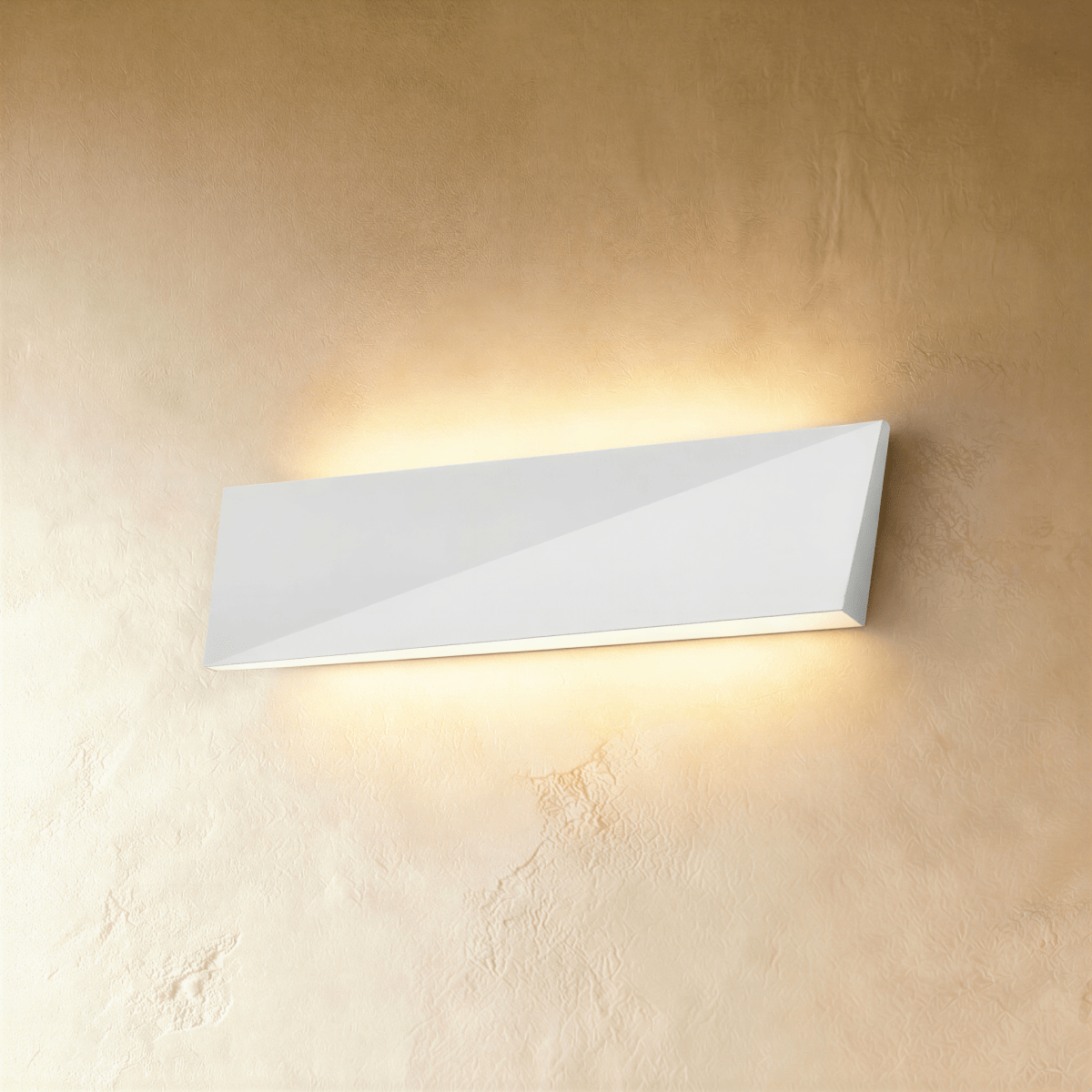 Fynne Wall Lamp