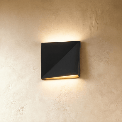 Fynne Wall Lamp
