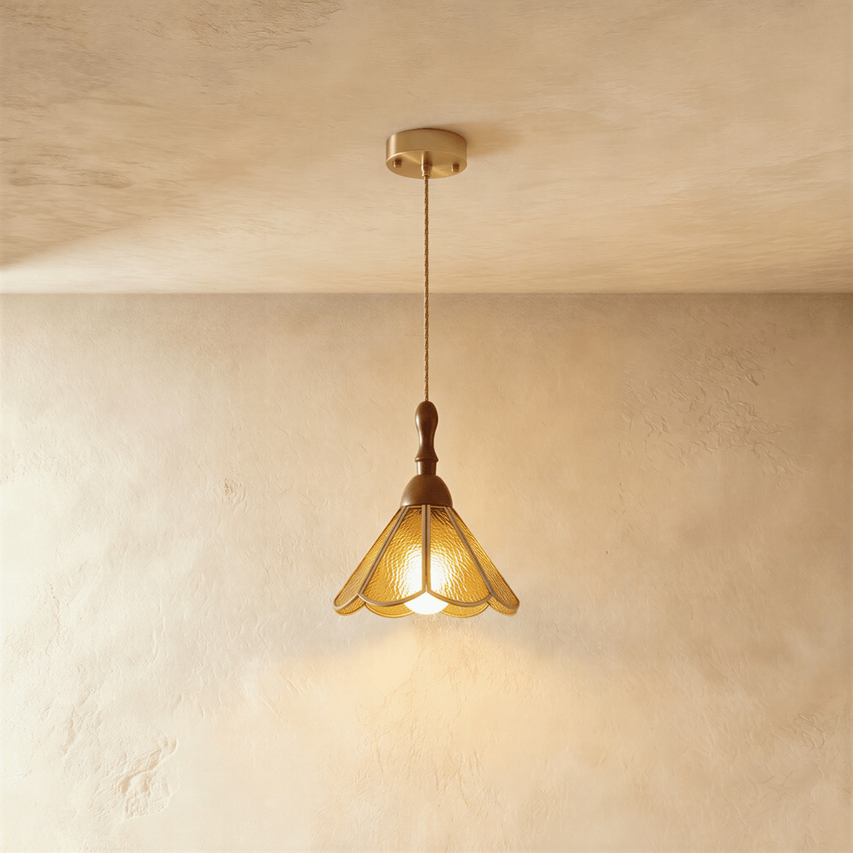 Fyon Pendant Light
