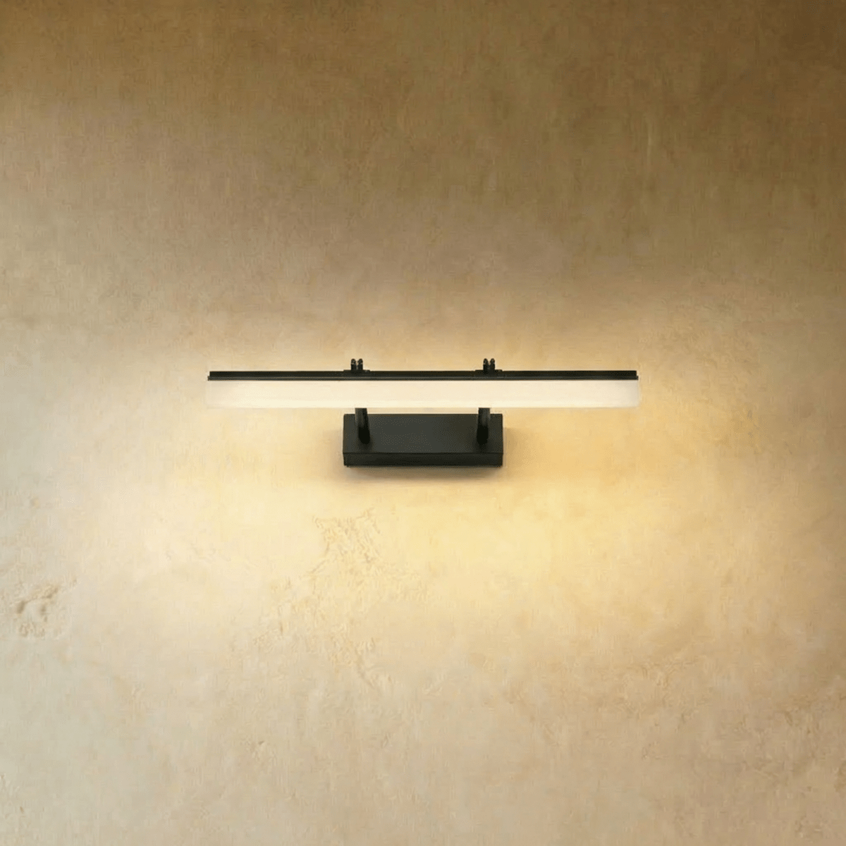 Gryllis Wall Lamp