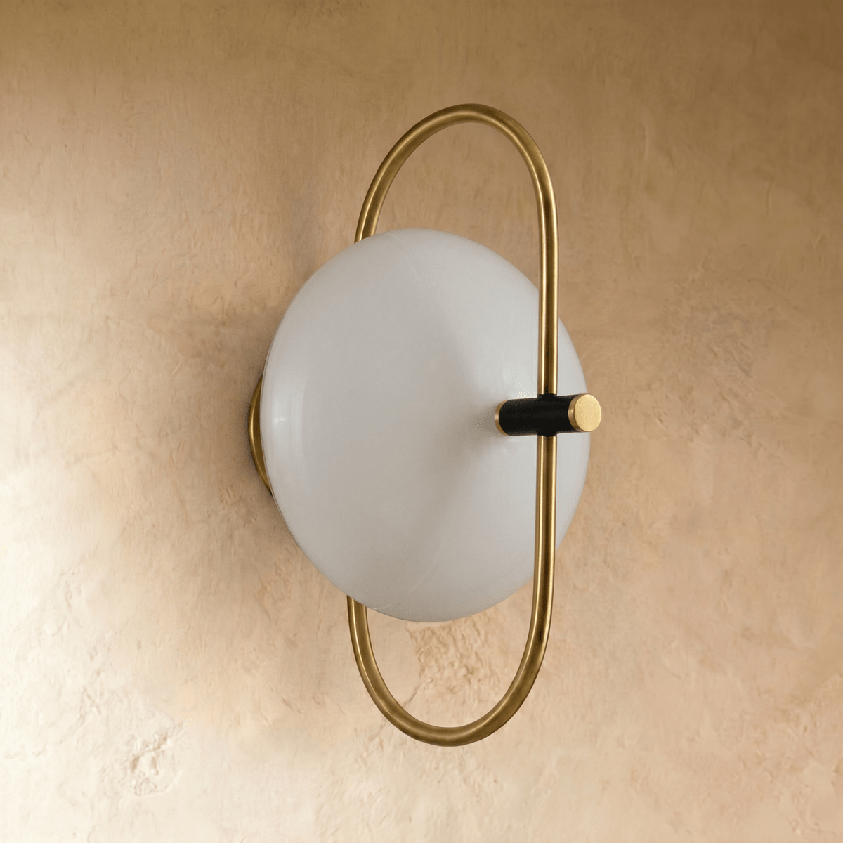 Gyrus Wall Lamp