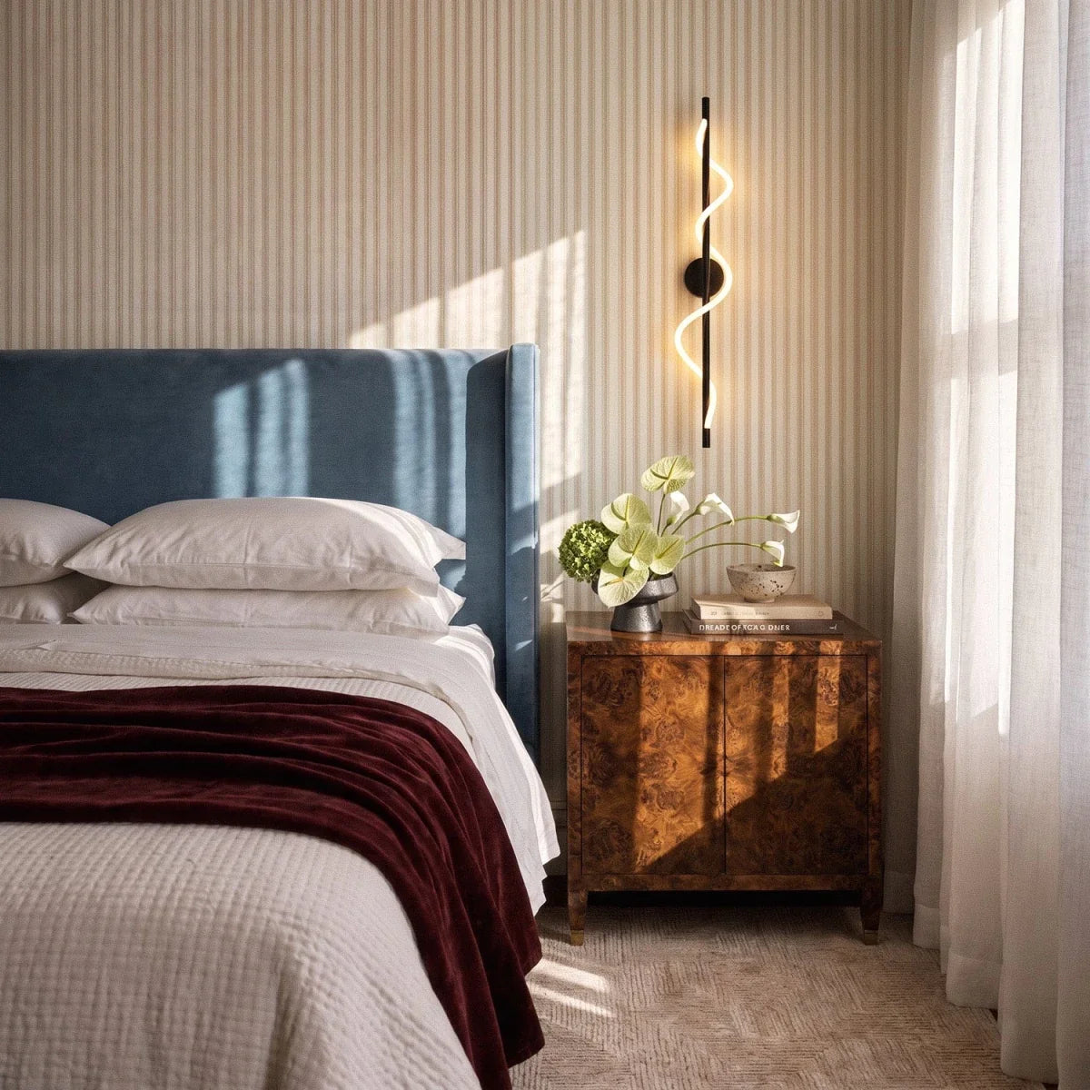 Helixa Wall Lamp