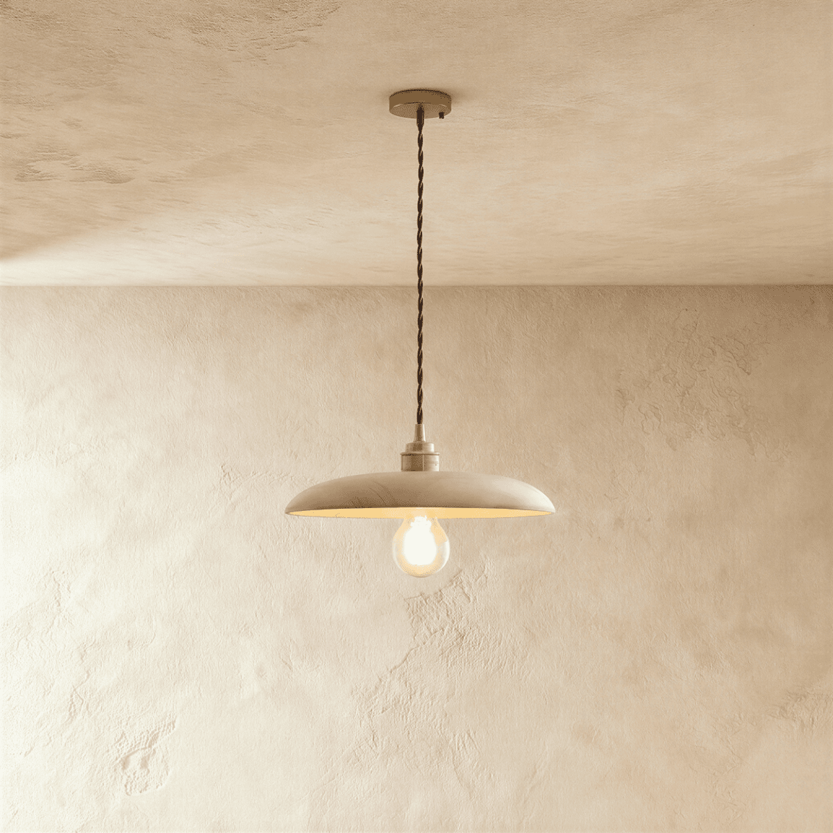Hreta Pendant Light