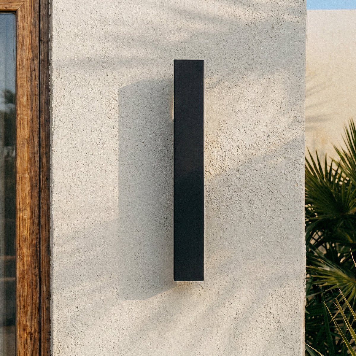 Indira Outdoor Wall Lamp