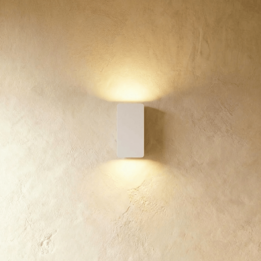 Indira Wall Lamp