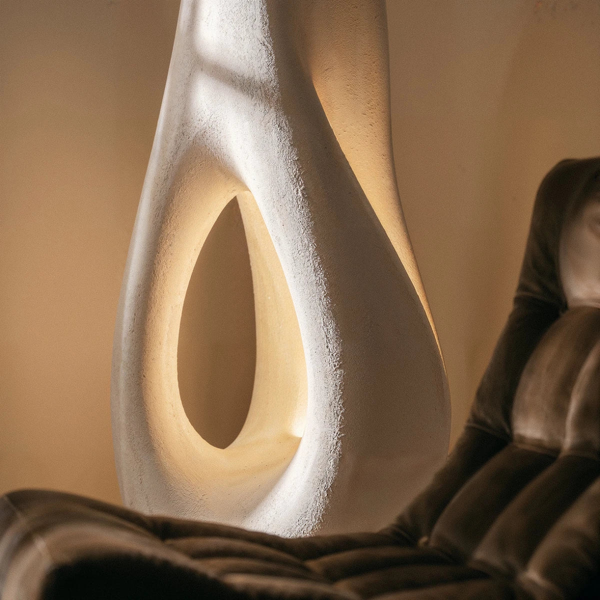 Izbu Floor Lamp