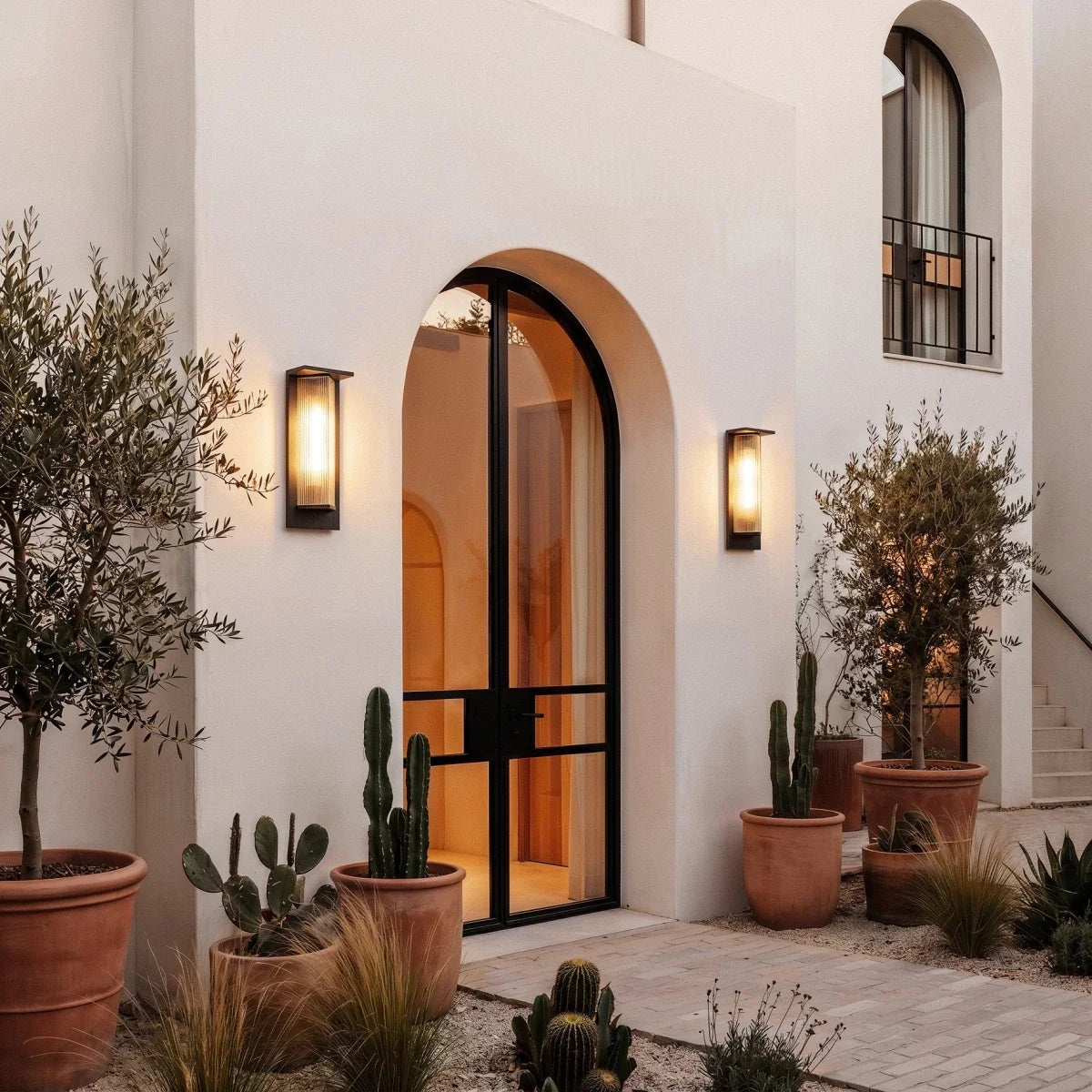 Karasi Outdoor Wall Lamp