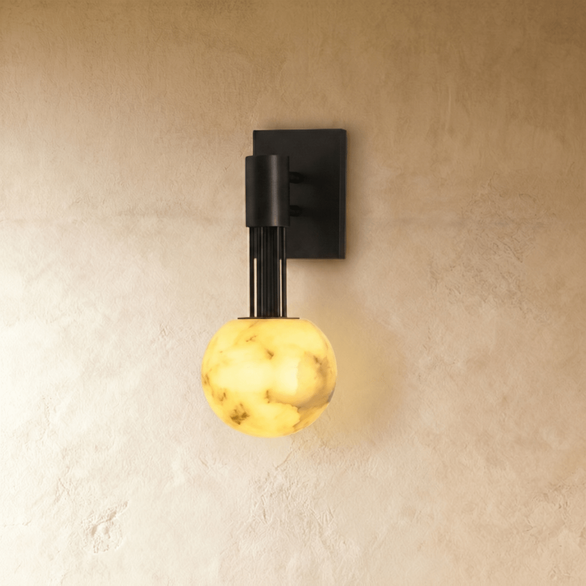 Karvox Wall Lamp
