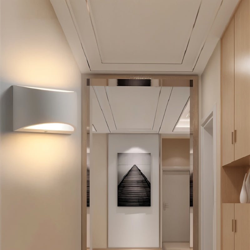Kirta Wall Lamp
