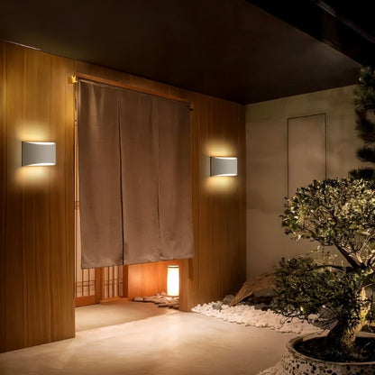 Kirta Wall Lamp