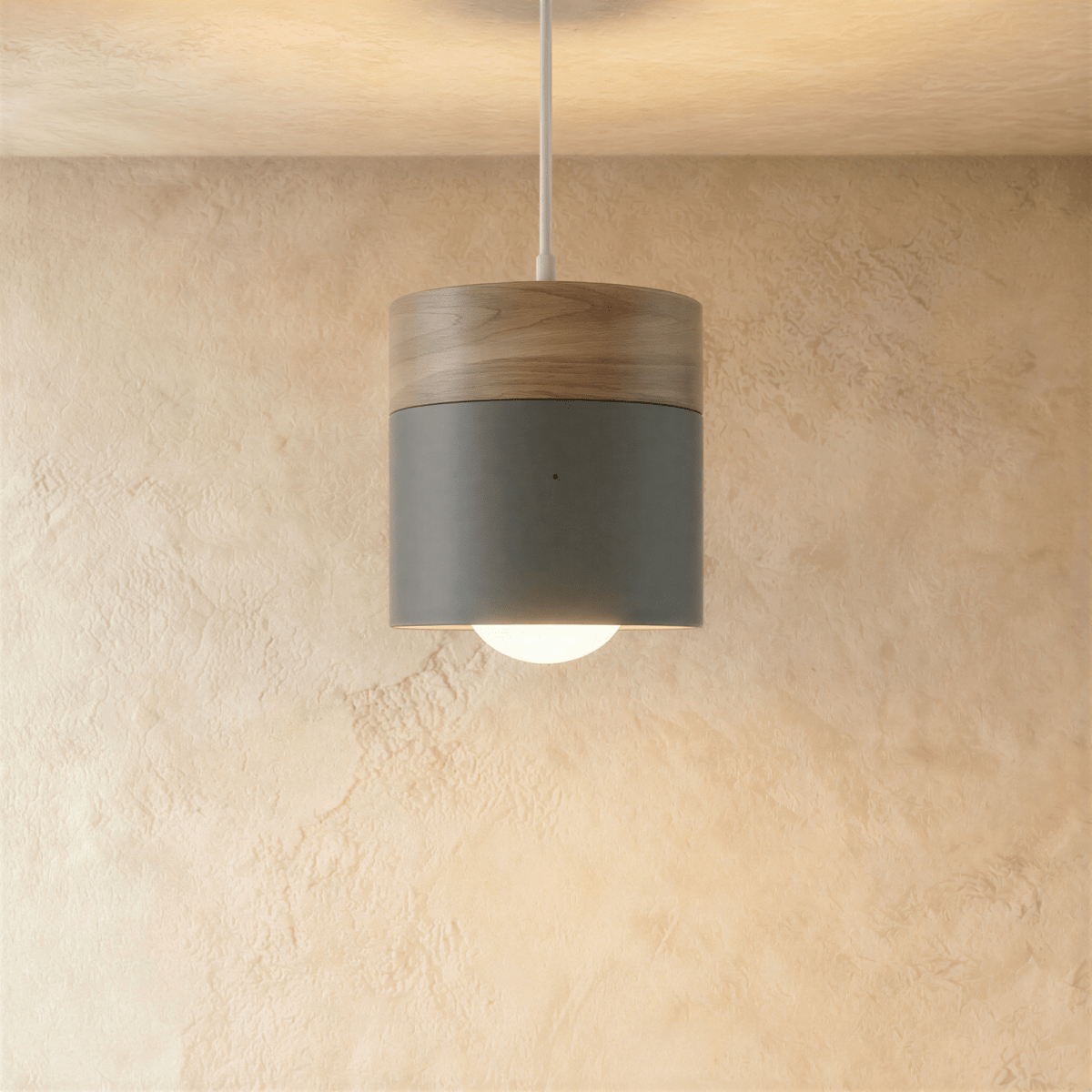 Laetus Pendant Light