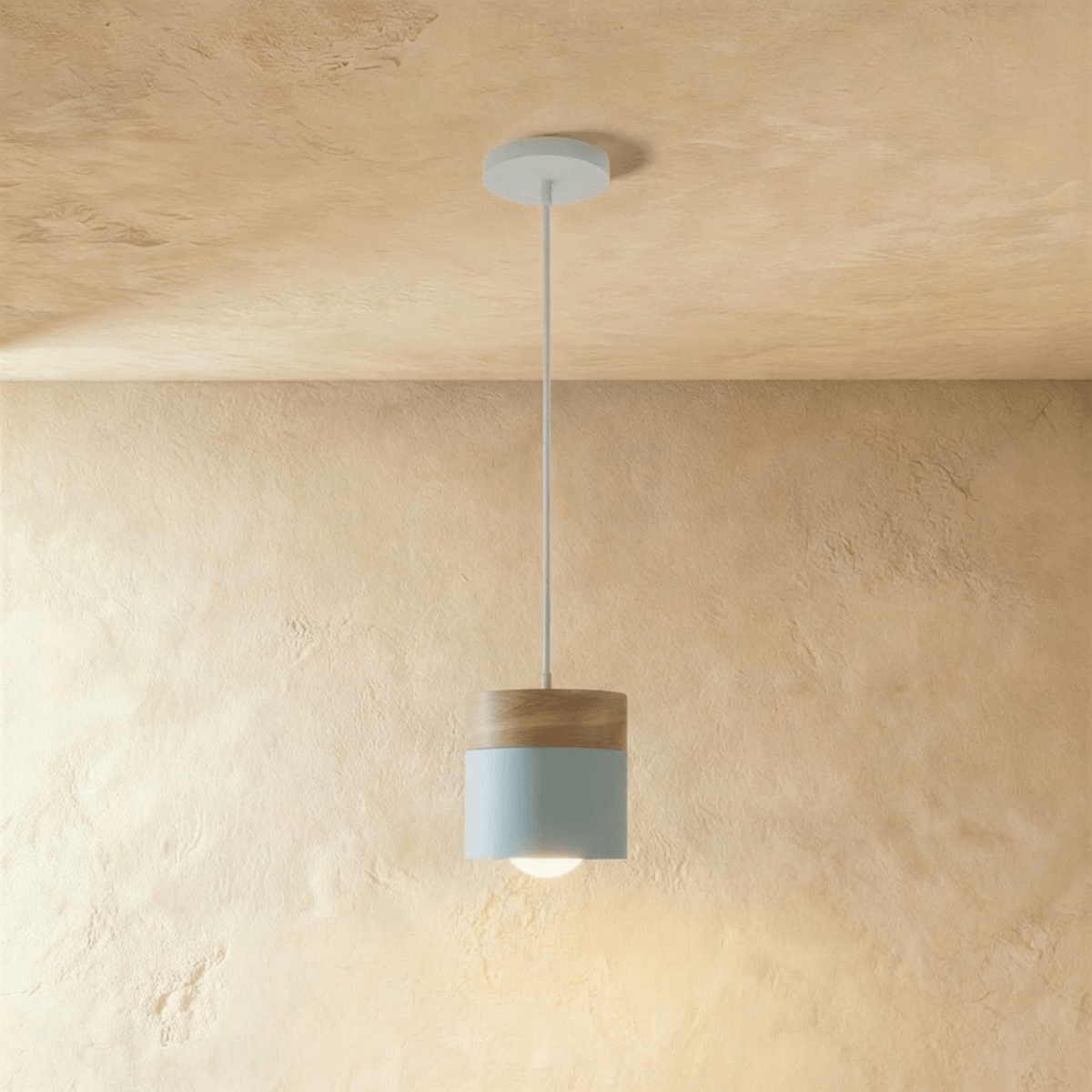 Laetus Pendant Light
