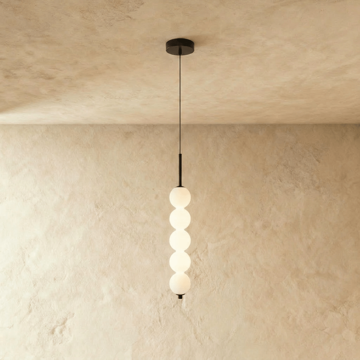 Lavan Pendant Light