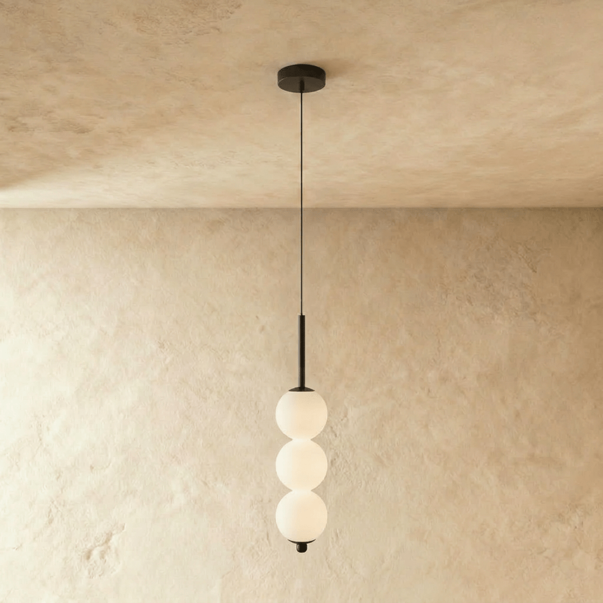 Lavan Pendant Light