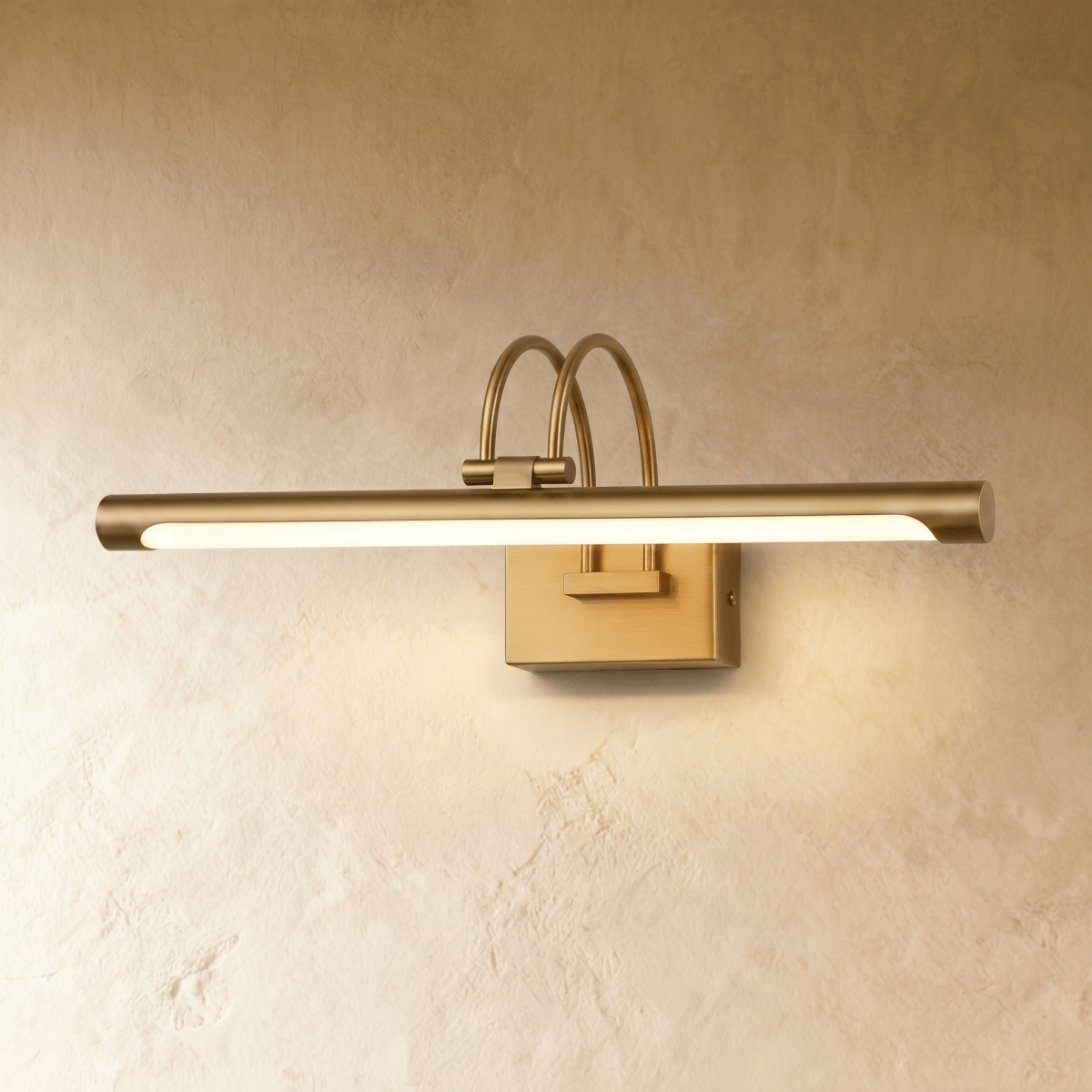 Lazova Wall Lamp