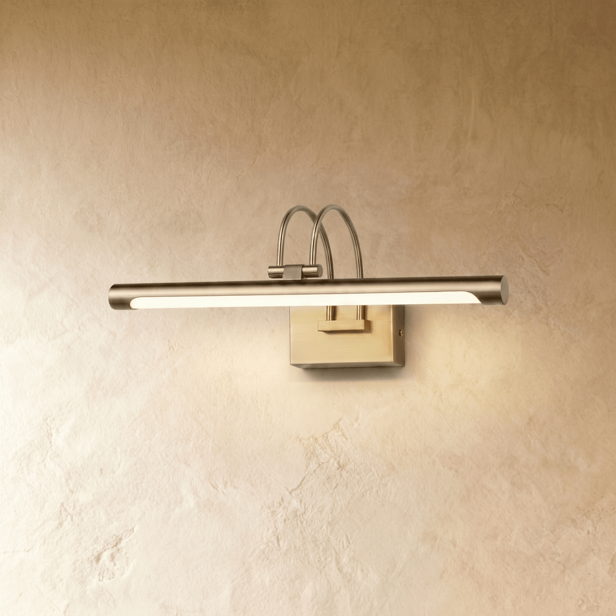 Lazova Wall Lamp