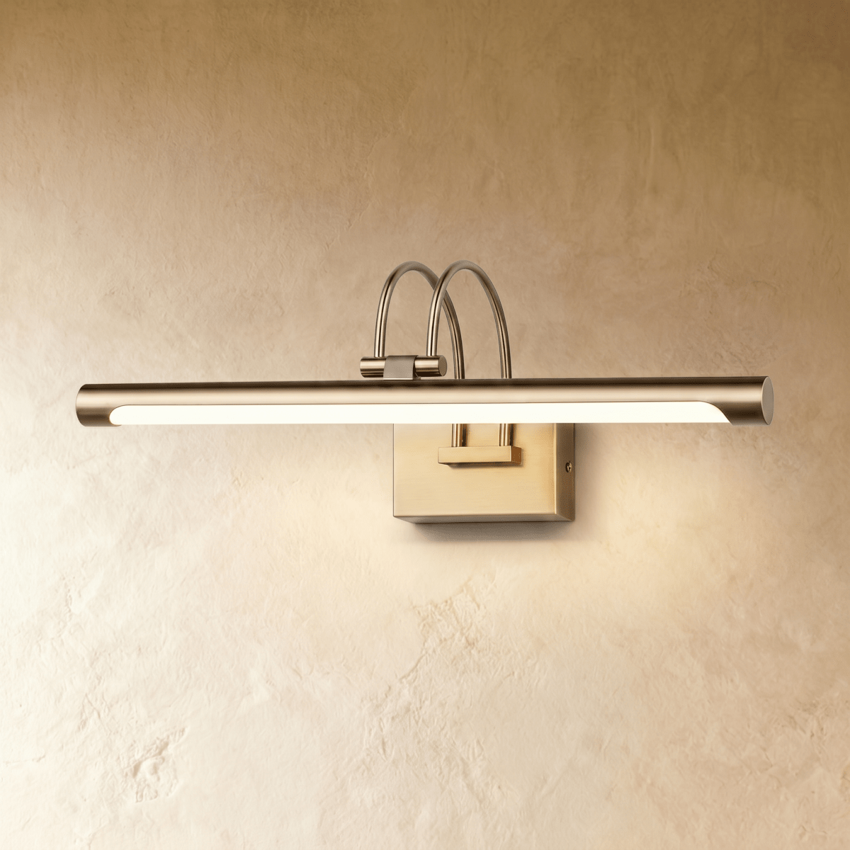 Lazova Wall Lamp