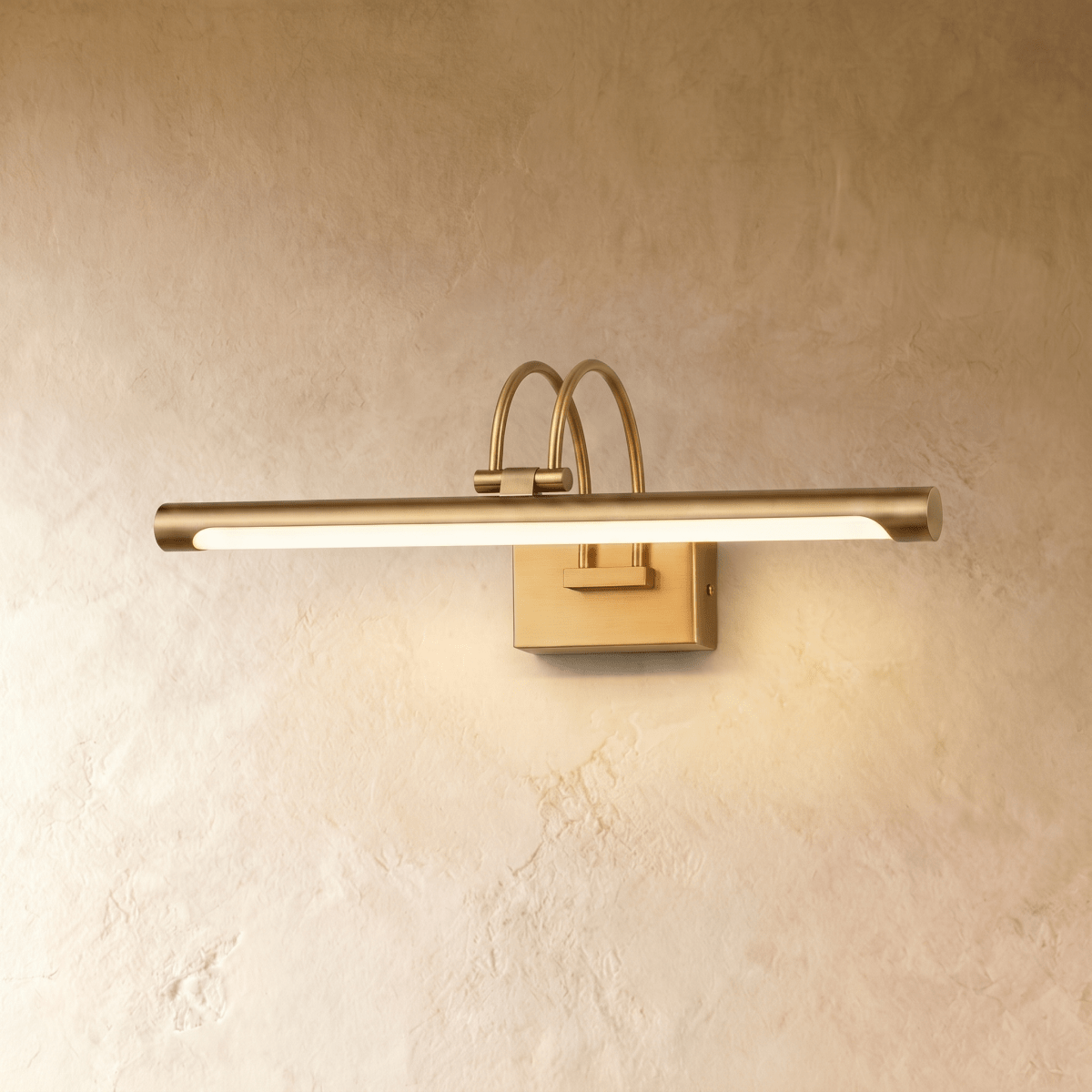 Lazova Wall Lamp