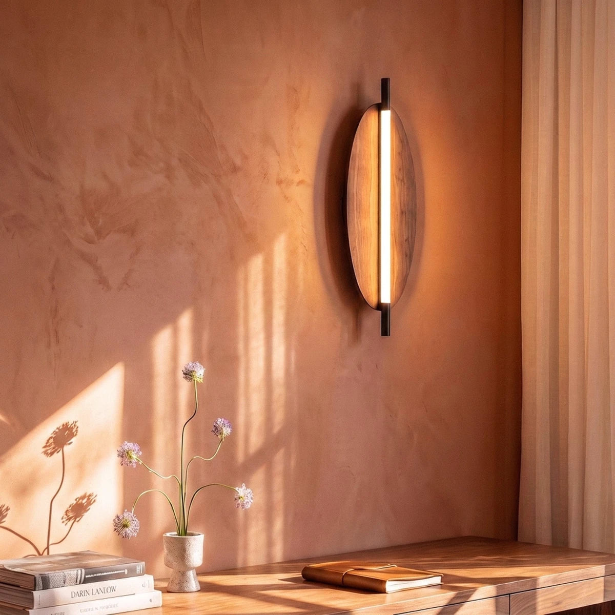 Leveo Wall Lamp