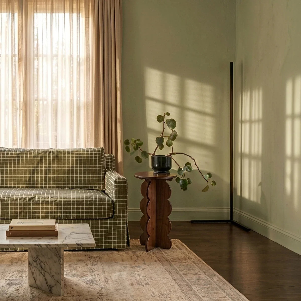 Linear Floor Lamp