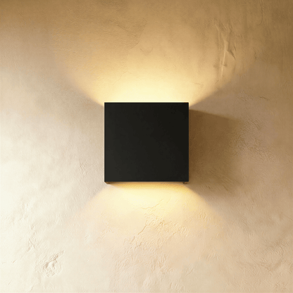 Lior Wall Lamp
