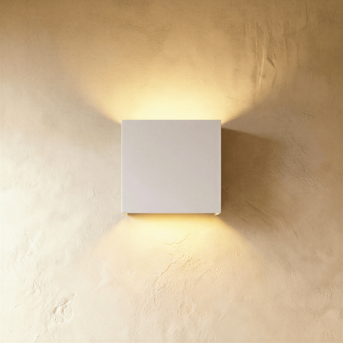Lior Wall Lamp
