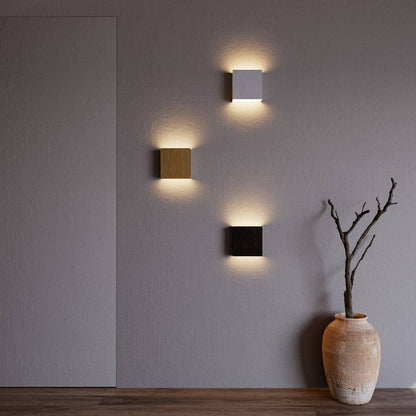 Lior Wall Lamp