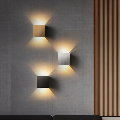 Lior Wall Lamp