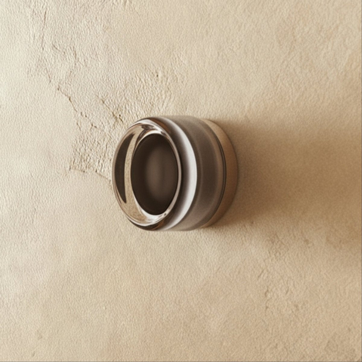 Lugna Wall Lamp