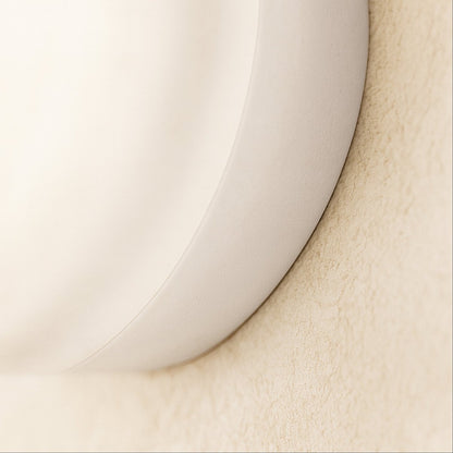 Lugna Wall Lamp