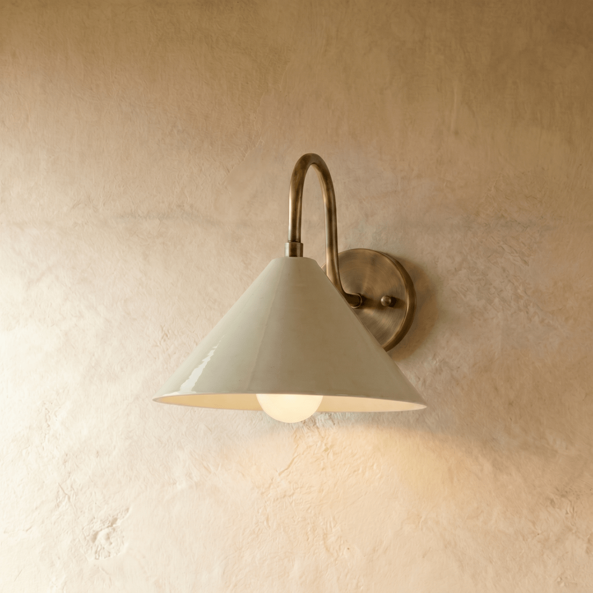 Mariel Wall Lamp