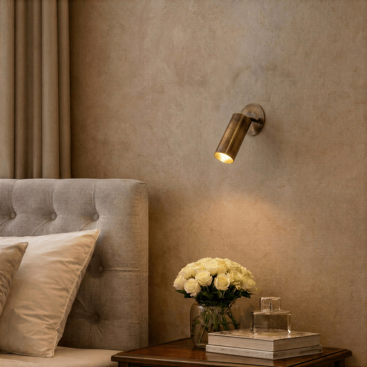 Mavik Wall Lamp