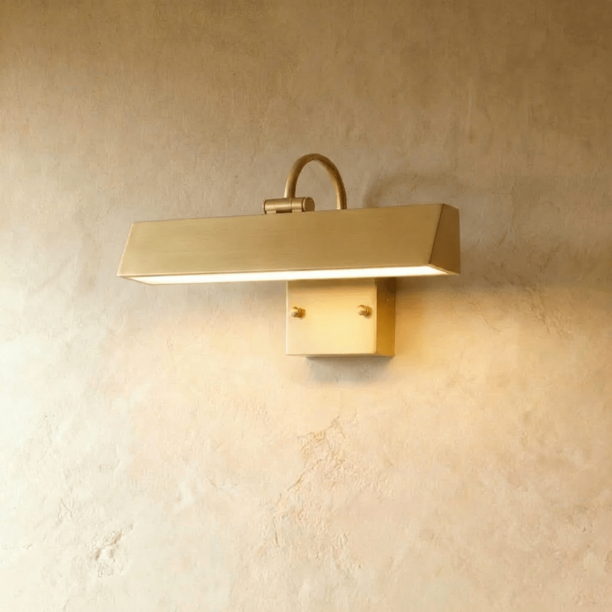 Mayim Outdoor Wall Lamp