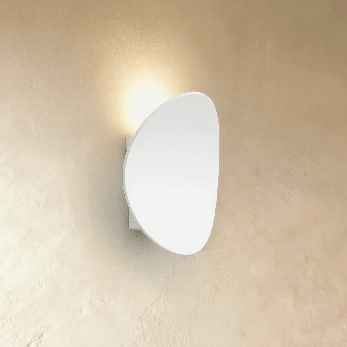 Meir Wall Lamp