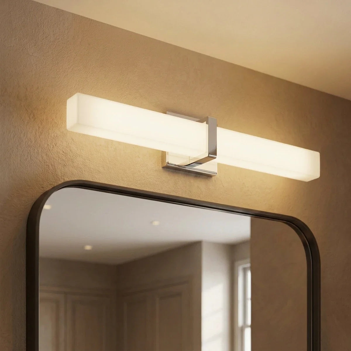 Naplo Wall Lamp