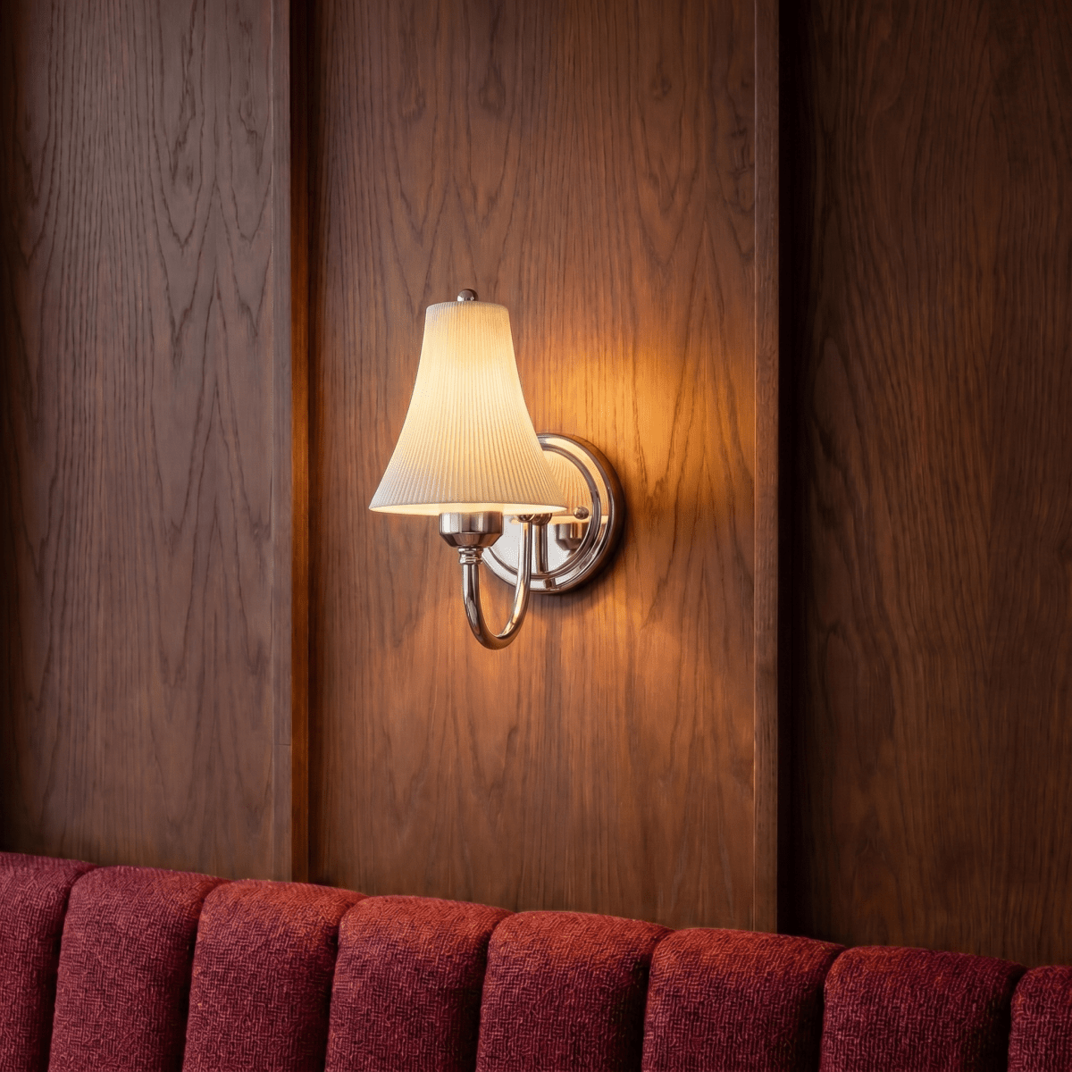 Niaro Wall Lamp