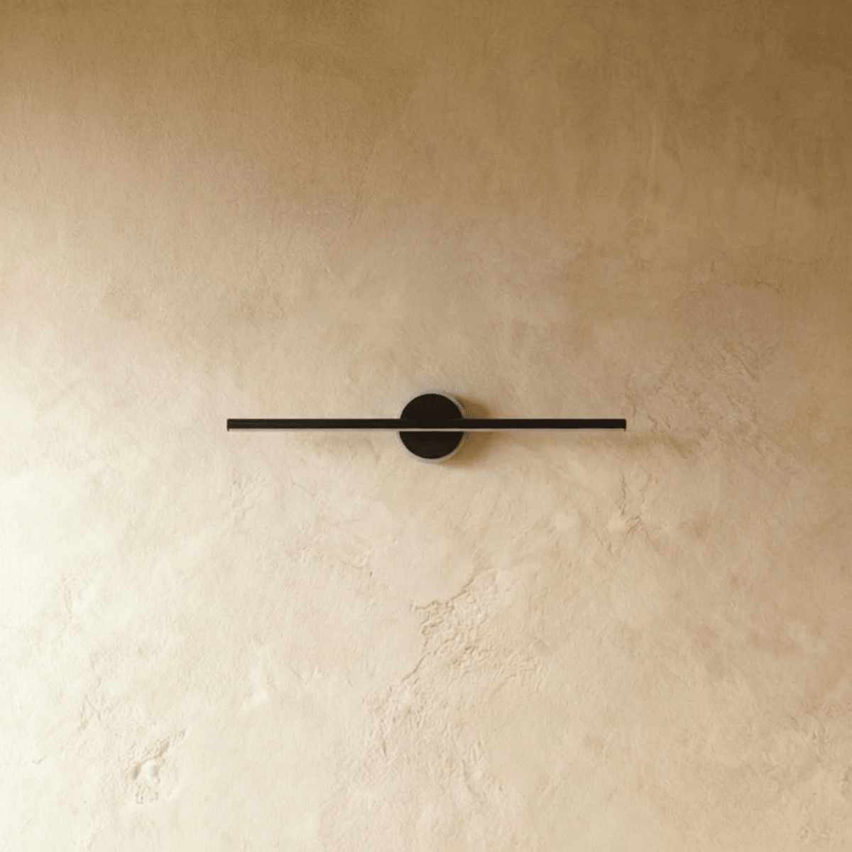 Nyxtra Wall Lamp