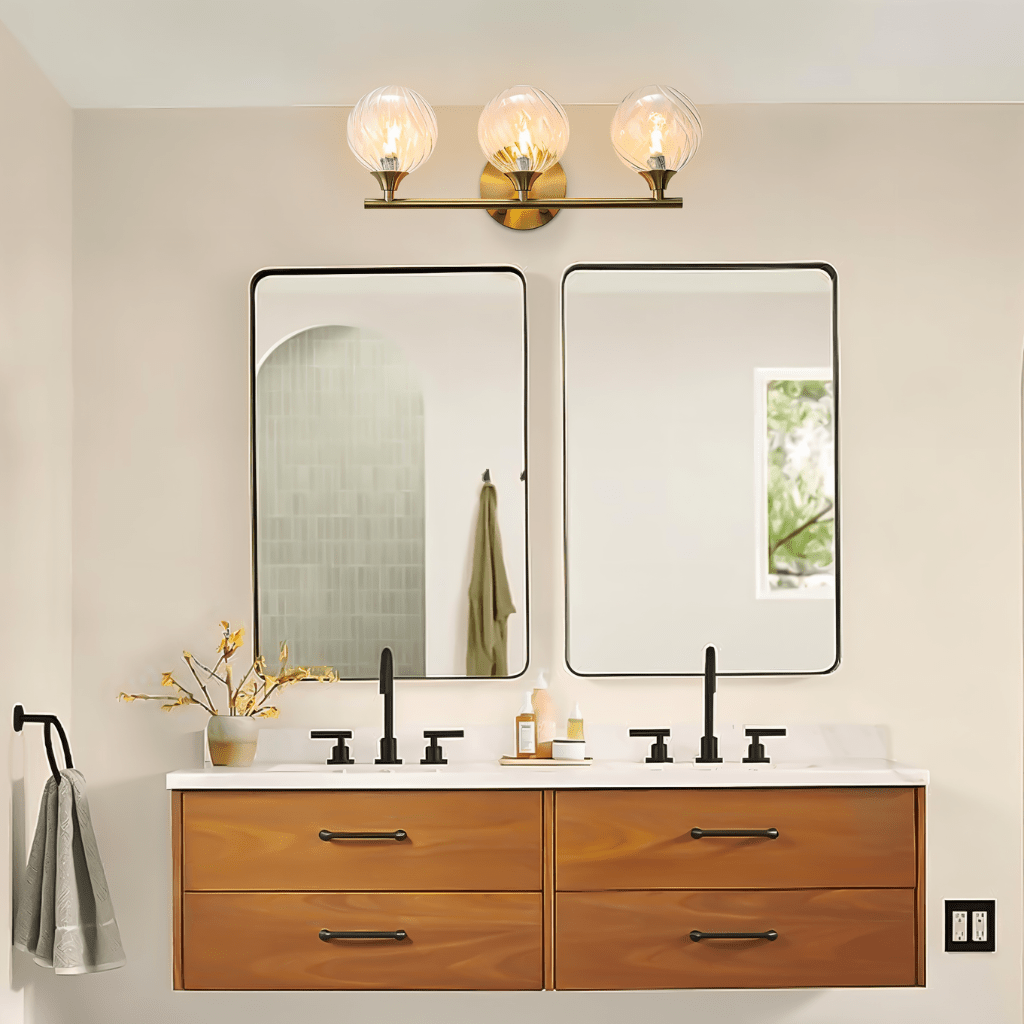 Oleva Wall Lamp