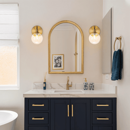 Oleva Wall Lamp