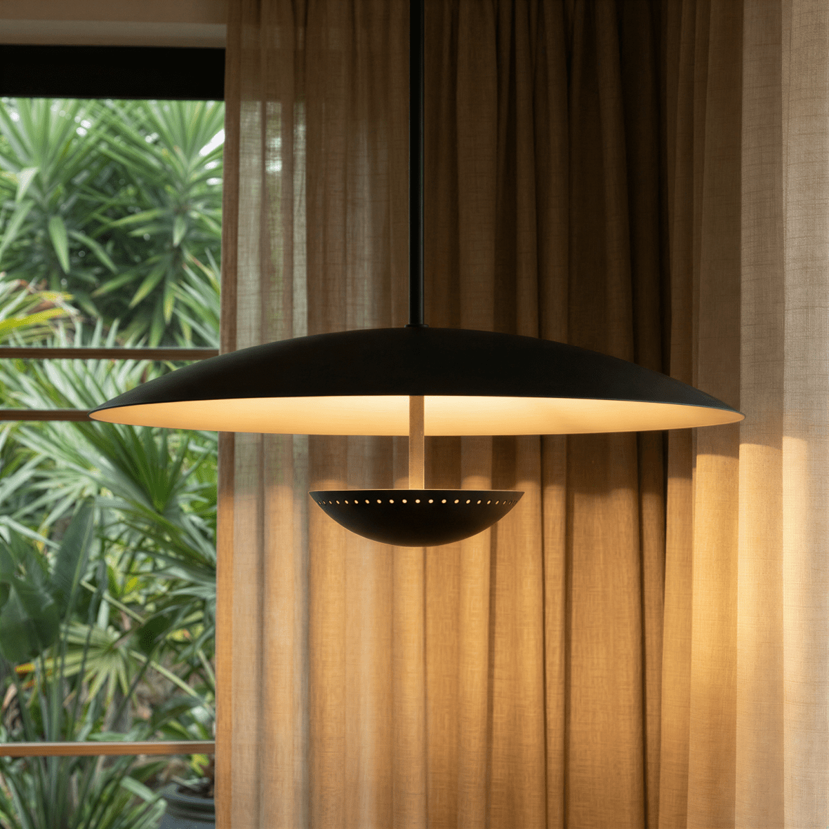 Oralis Pendant Light