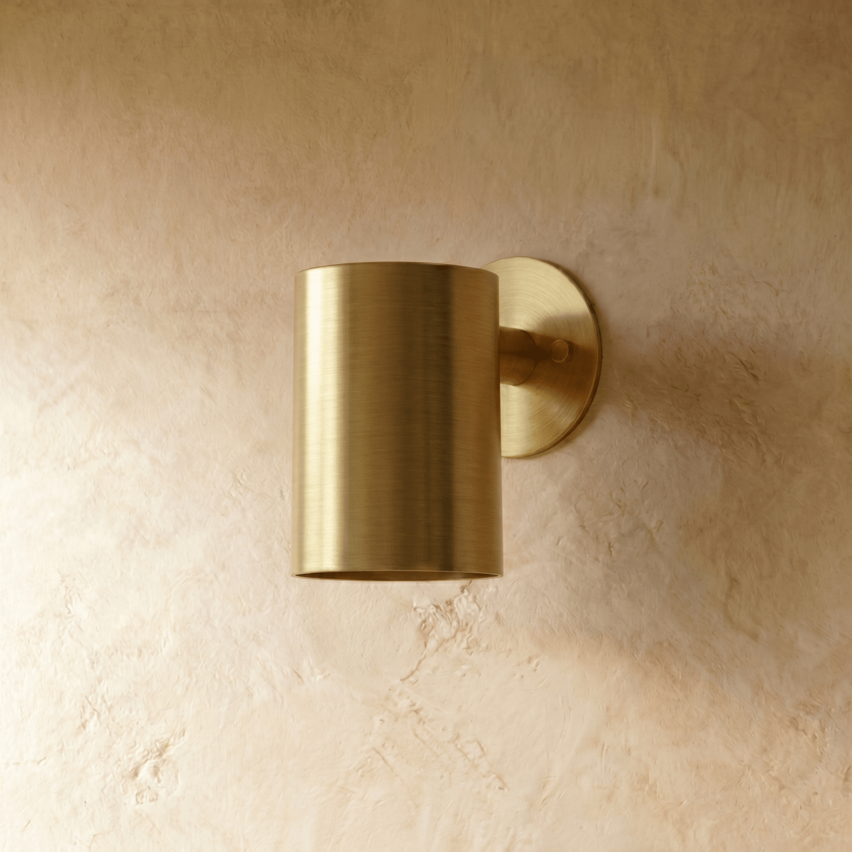 Orova Wall Lamp