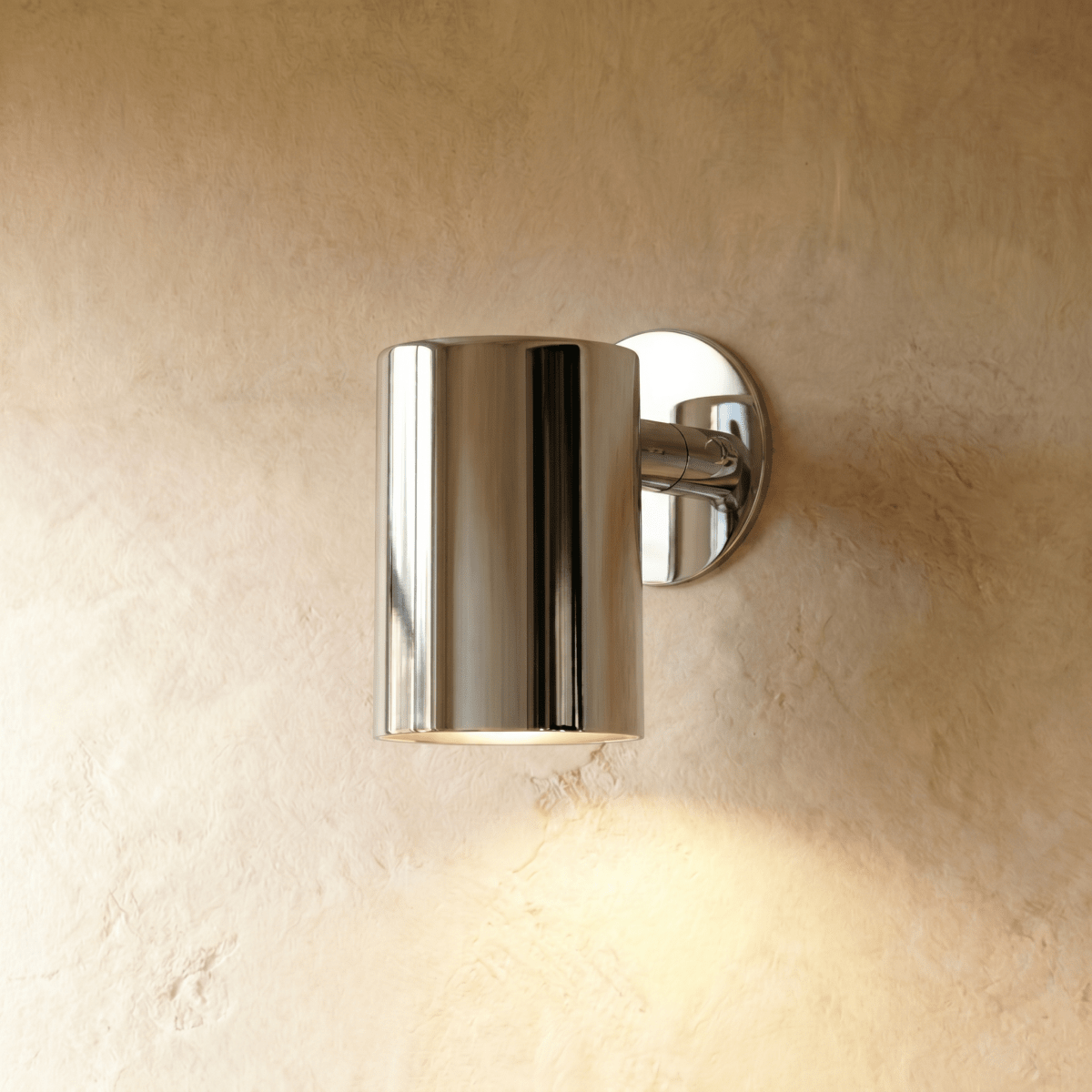 Orova Wall Lamp