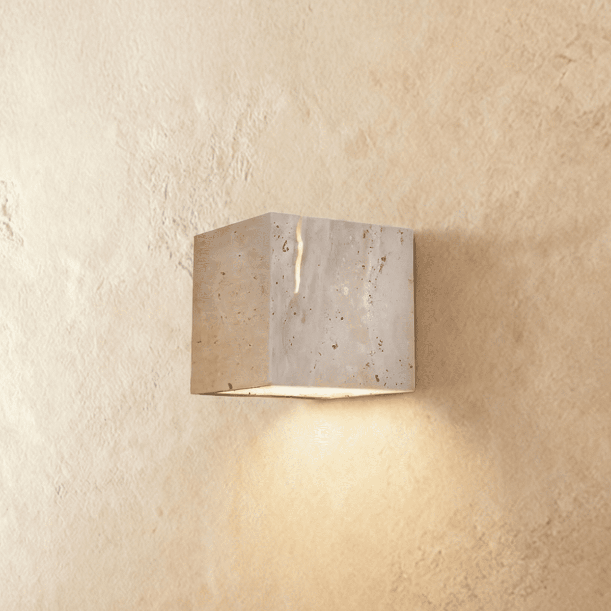Phostic Wall Lamp